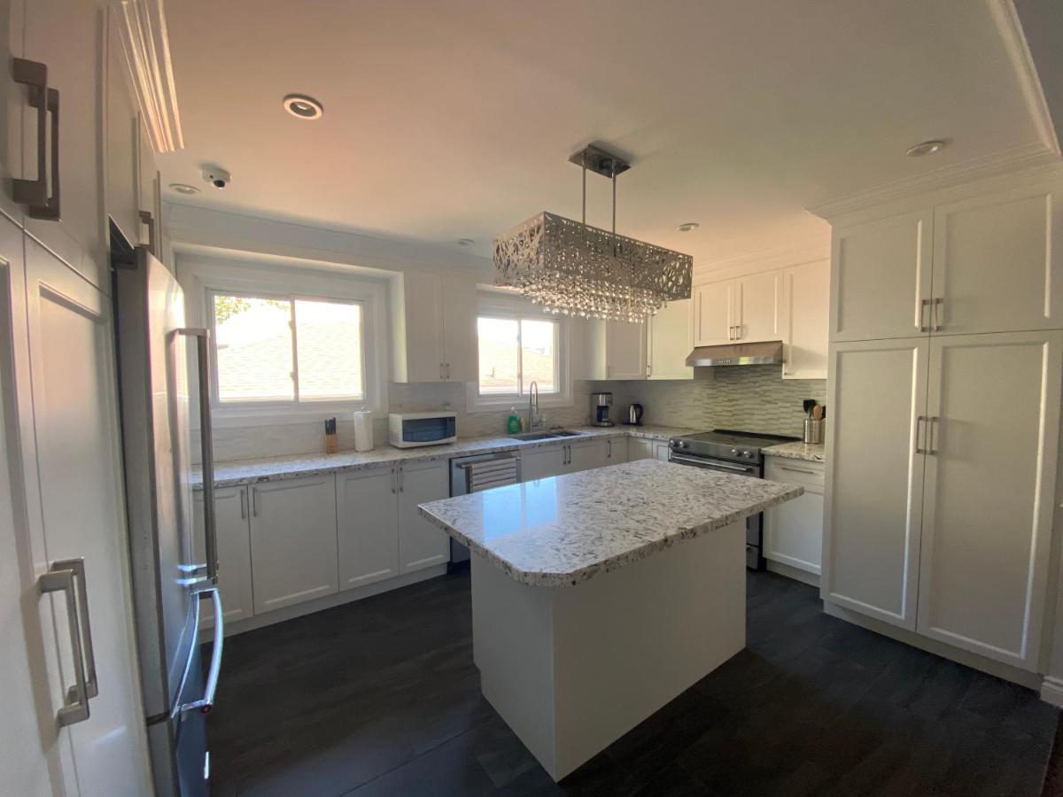 Yonge And Finch Subway !P Cozy & Quiet Private Bdr With Private Bathroom Toronto Eksteriør bilde