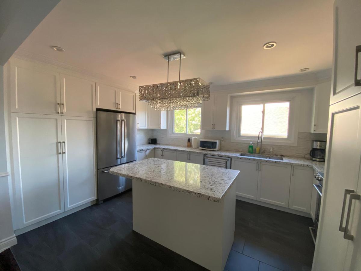 Yonge And Finch Subway !P Cozy & Quiet Private Bdr With Private Bathroom Toronto Eksteriør bilde