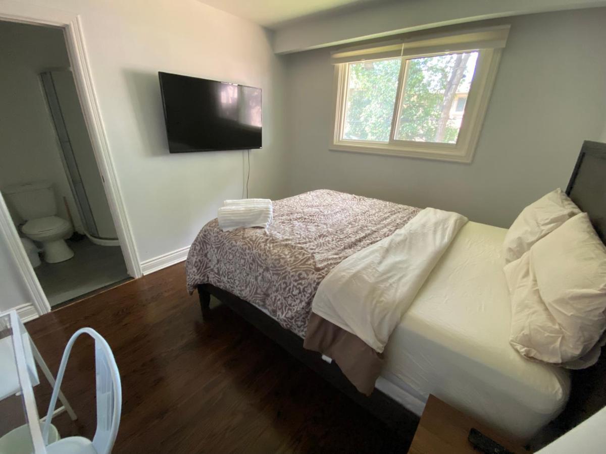 Yonge And Finch Subway !P Cozy & Quiet Private Bdr With Private Bathroom Toronto Eksteriør bilde